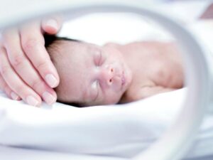 منظور از نوزاد نارس چیست؟ علت؛ درمان و میزان خطر زایمان زودرس